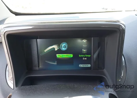 2015 Chevrolet Volt z USA, uszkodzony, nr VIN 1G1RD6E42FU141589